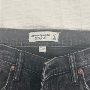 Abercrombie & Fitch Ankle Straight Curve Love